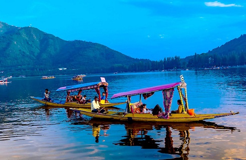 কাশ্মীরের ডাল হ্রদ